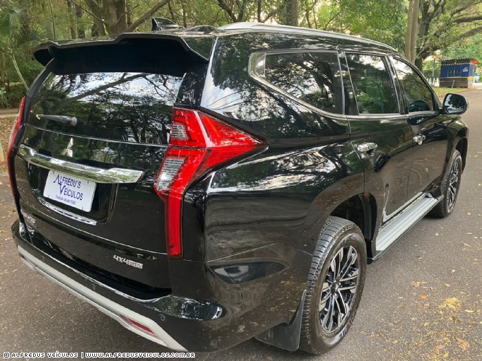 Mitsubishi PAJERO SPORT HPE S  2023/2024
